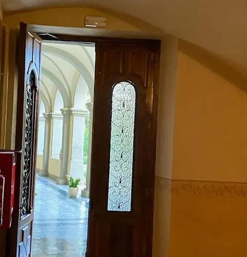 Residencia Sagrada Familia * ラ・セウ・ドゥルジェイ
